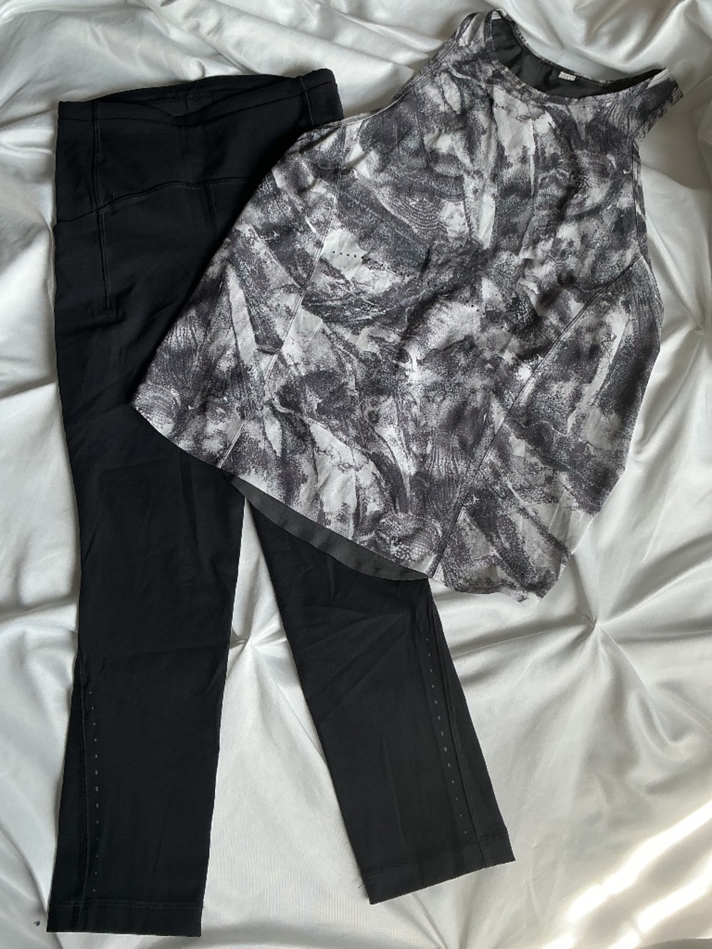 Lululemon Leggings & Tank Bundle